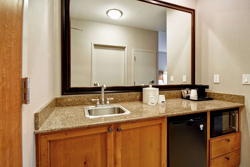 Hampton Inn & Suites Salt Lake City-West Jordan 42/47
