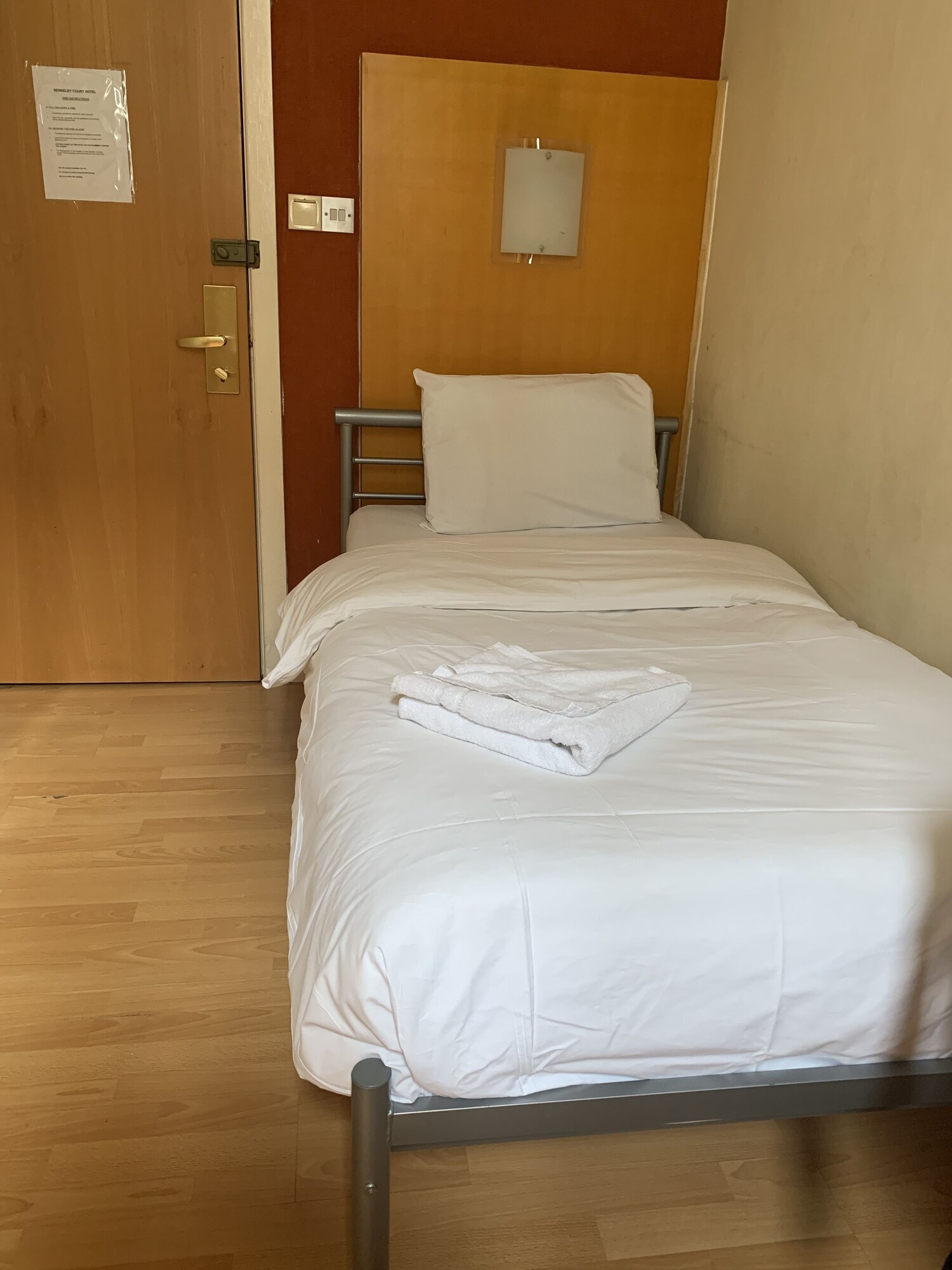 BASIC, SINGLE, SHARED BATHROOM