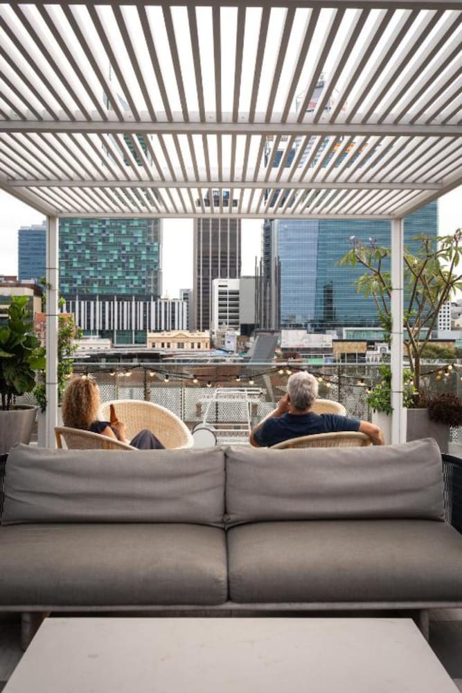 Alex Hotel Perth 50/72