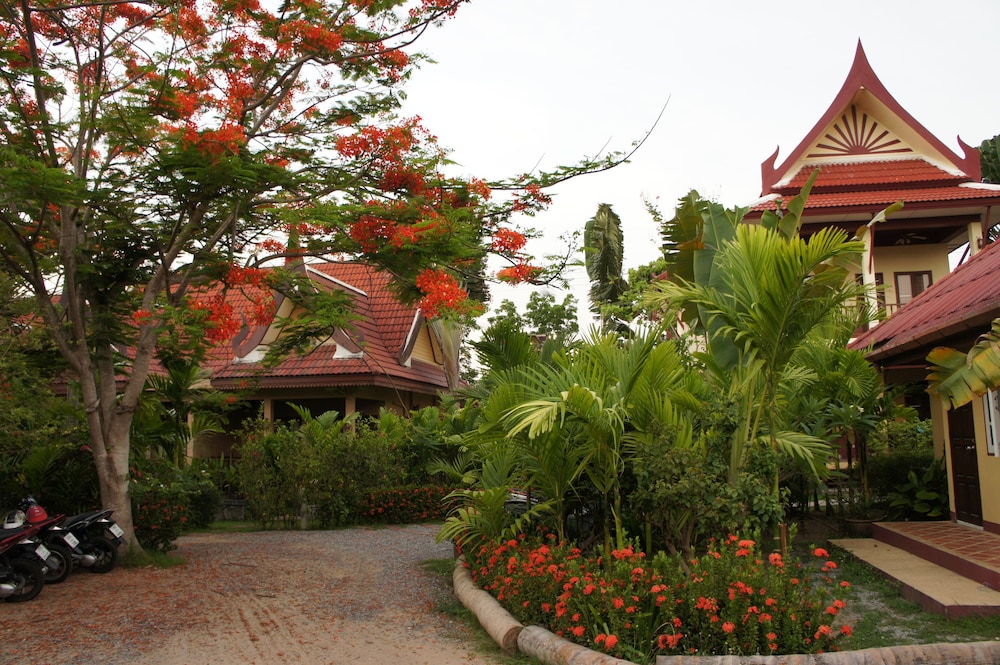 Palm Village 57/67