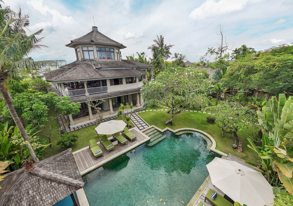 Anyar Estate 42/50