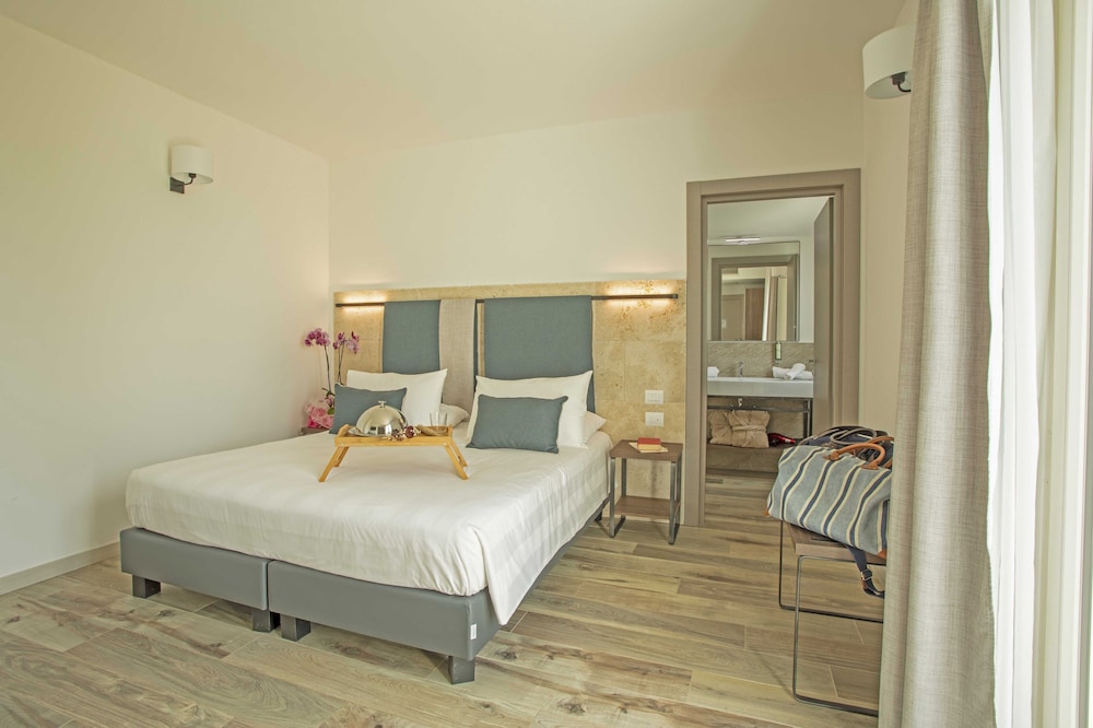 Standard, Triple, Murphy Bed, Annex