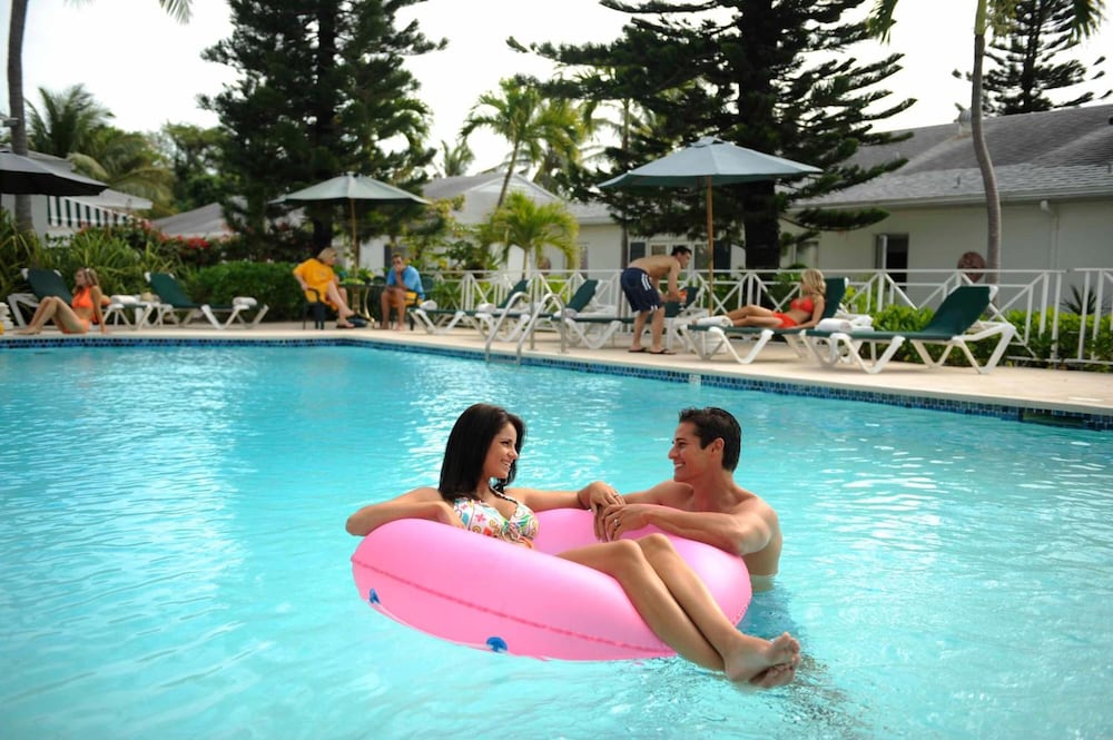 Bay View Suites Paradise Island 47/54