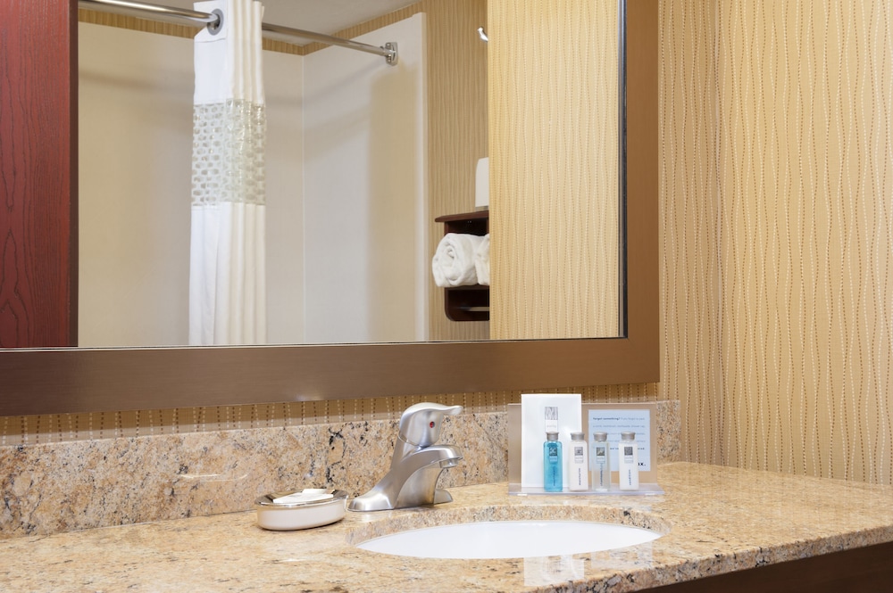 Hampton Inn Suites Cleveland Southeast/Streetsboro 20/63