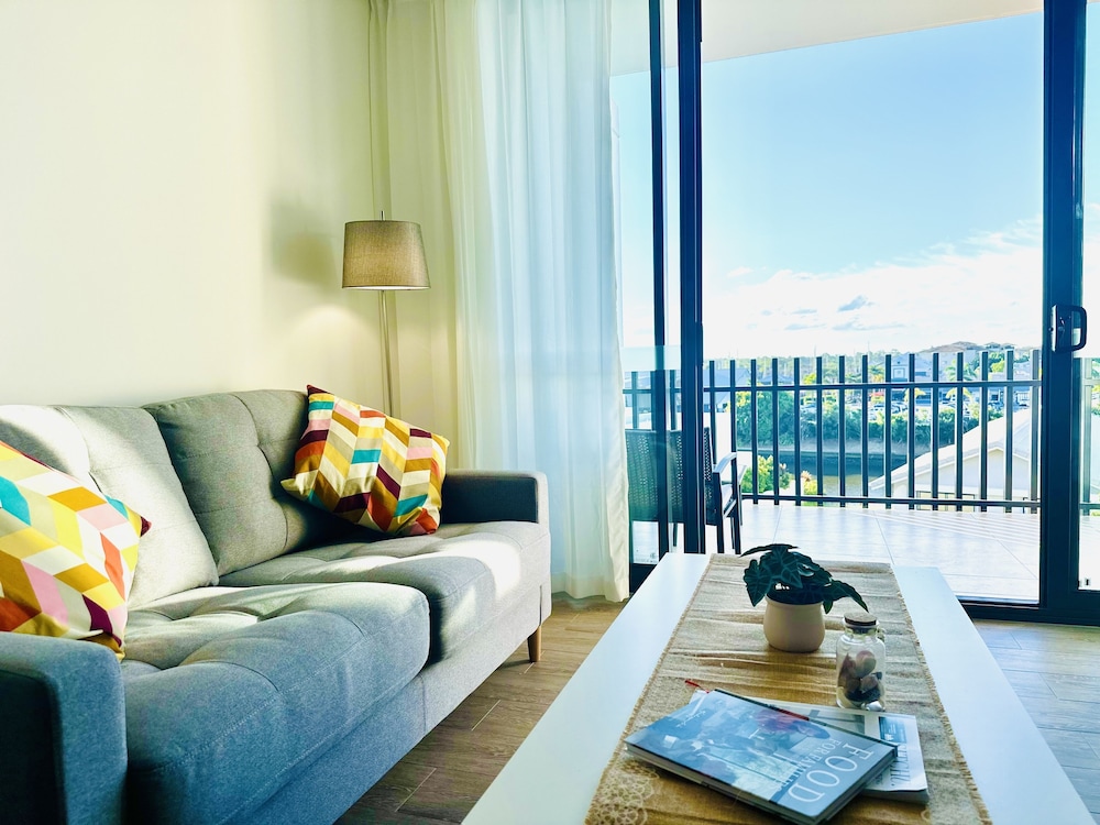 The Peninsula at Hope Island 29/50