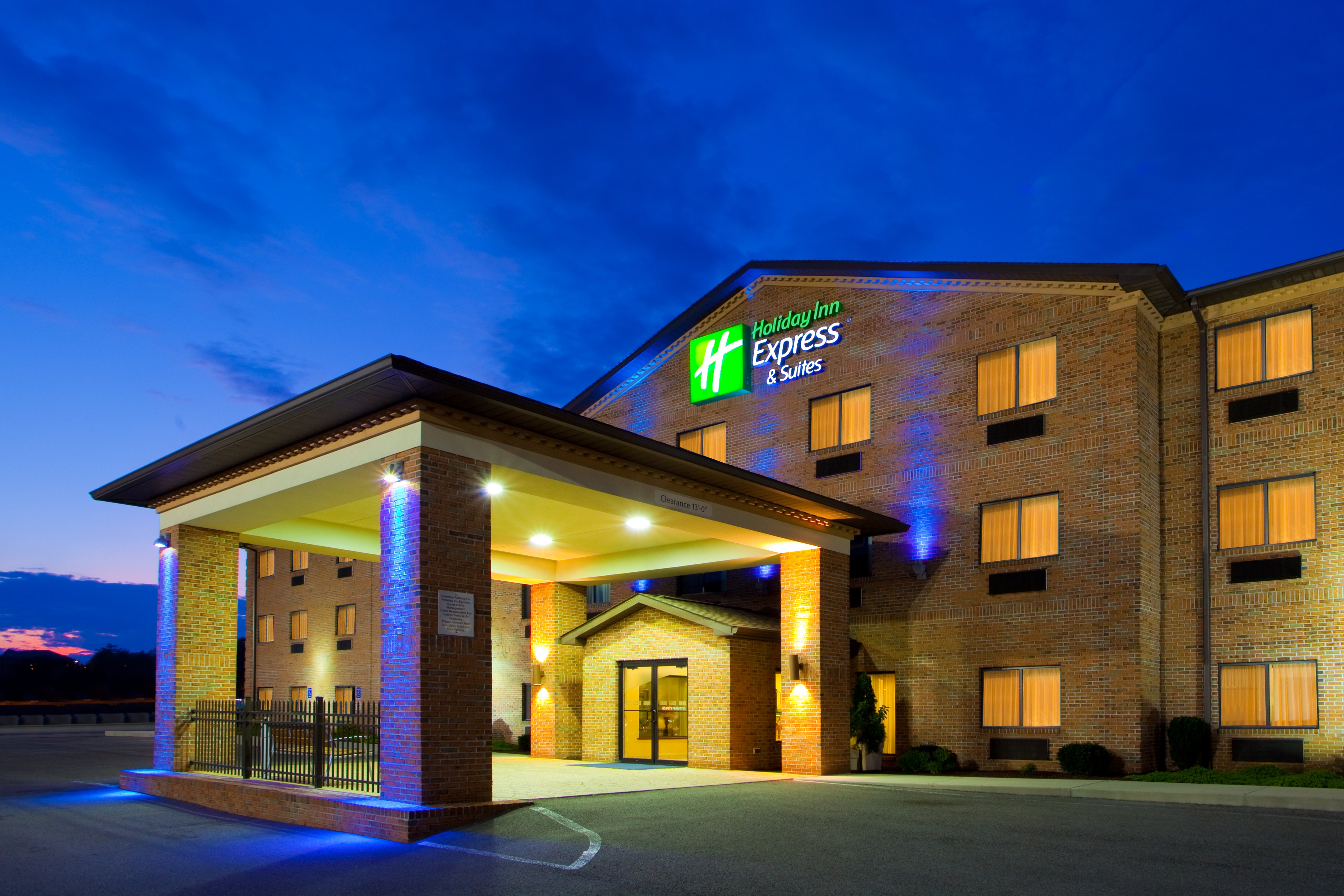 Holiday Inn Express Hotel Suites Elkins 2/60