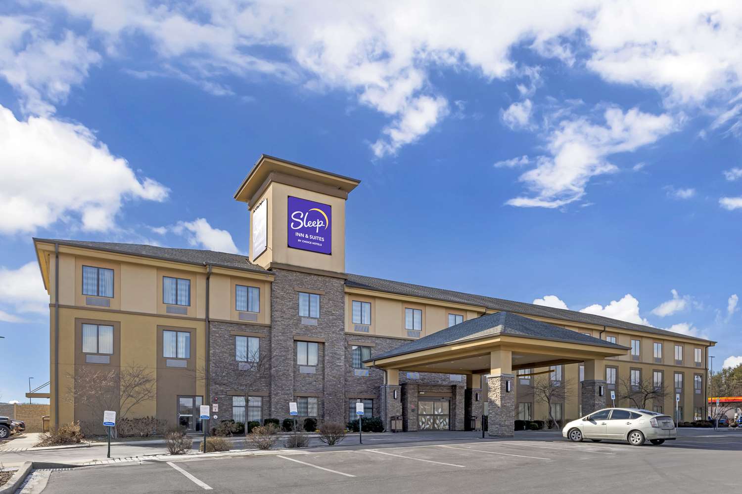 Sleep Inn & Suites Cumberland 49/53