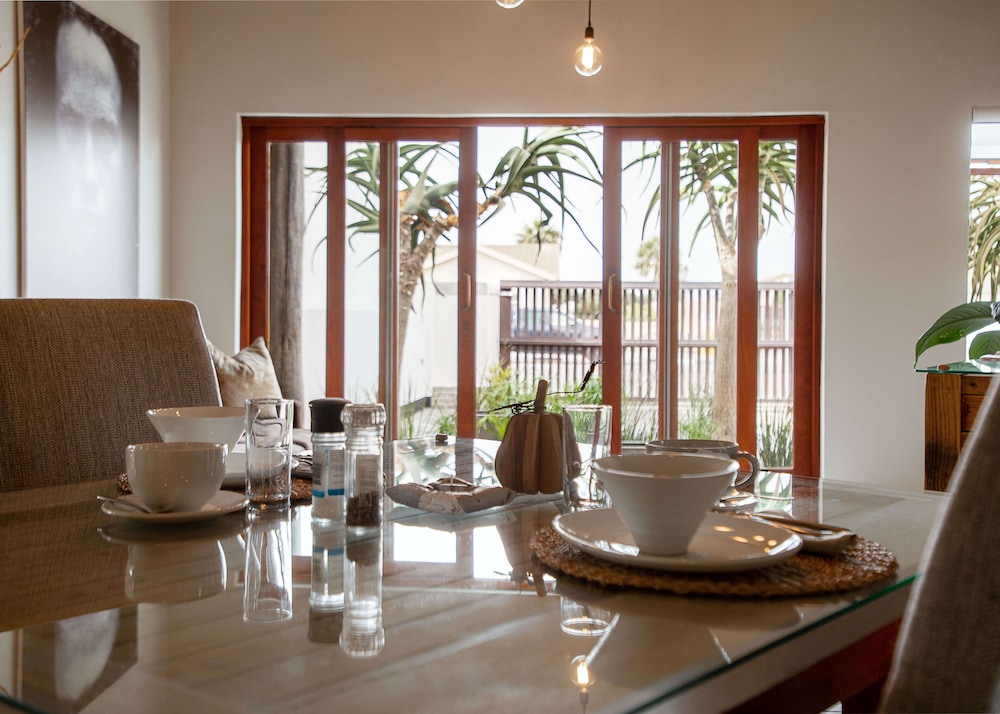 Organic Square Guesthouse 53/65