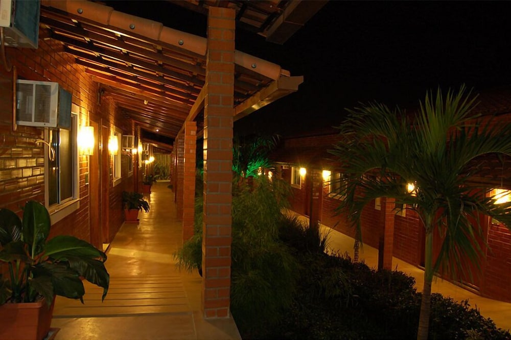 Palmier Hotel 32/45