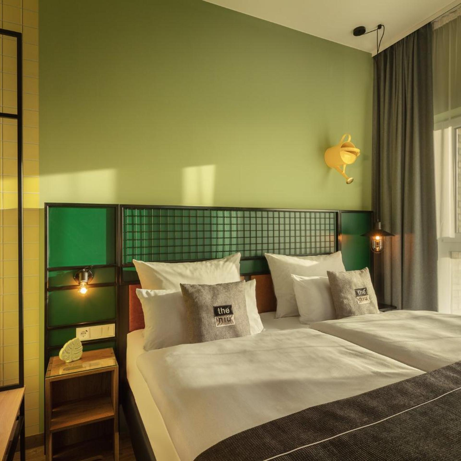 غرفة قياسية بسرير كينج وسرير كوين، Holiday Inn - the niu, Dwarf Berlin Schoneberg 4/10