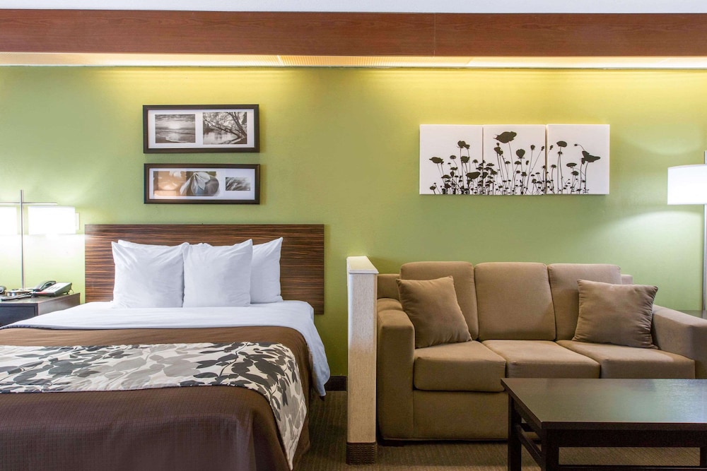Sleep Inn & Suites Oregon OH 11/32
