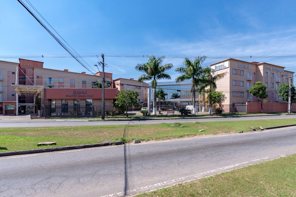 Bristol Portal do Iguacu Hotel 51/54