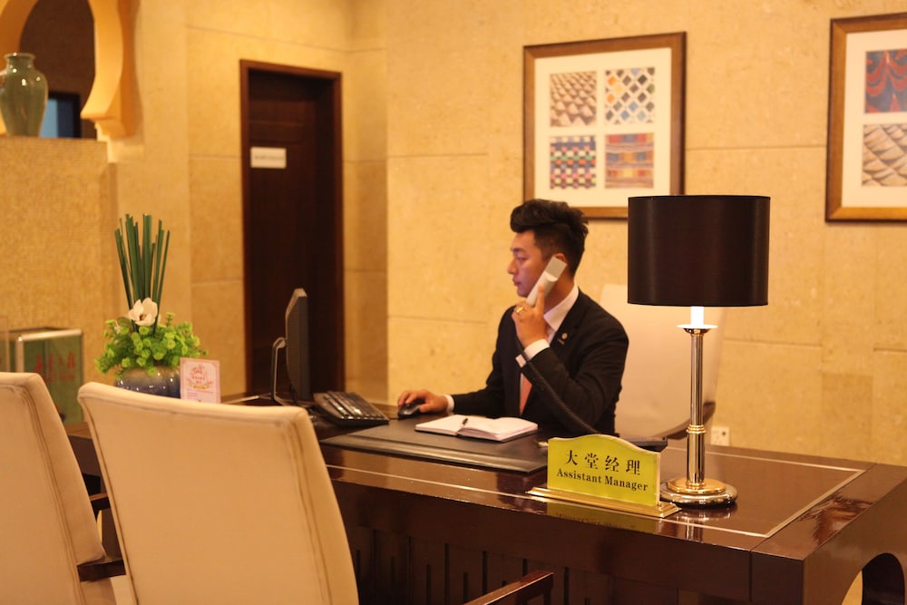 Luxemon Xinjiang Yindu Hotel 26/30