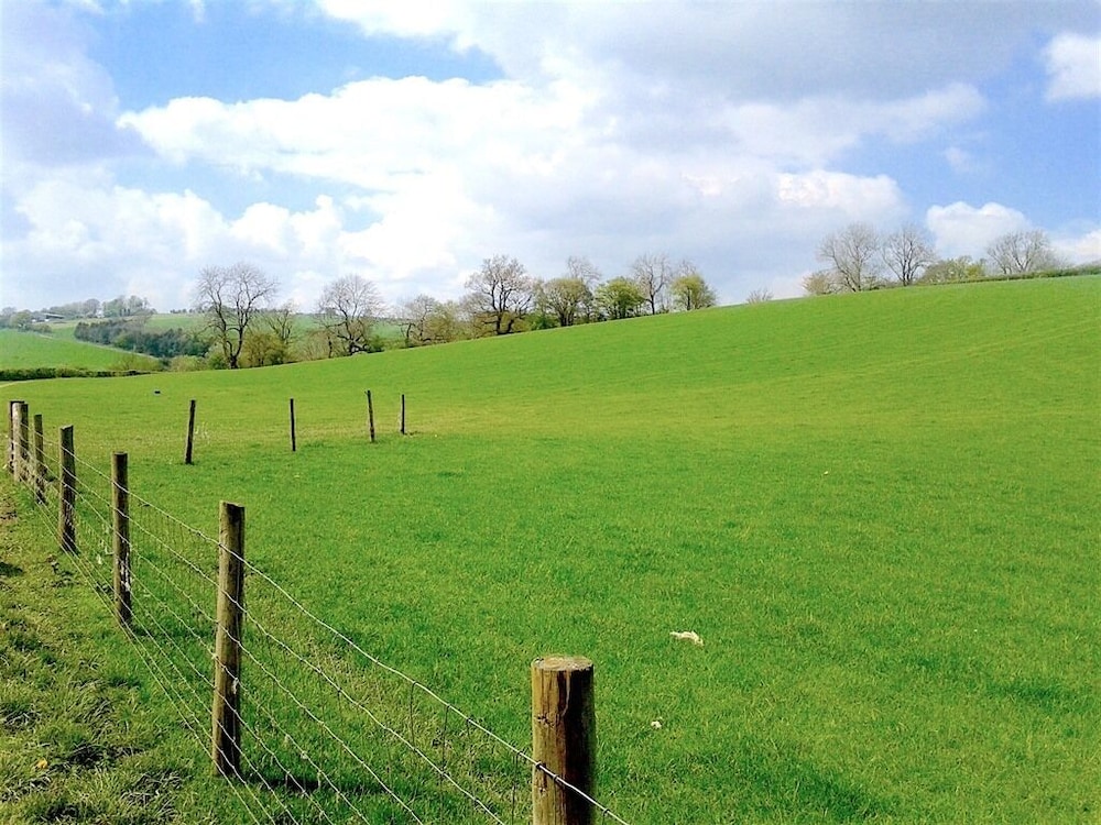 Mortimer Trail B & B 23/24