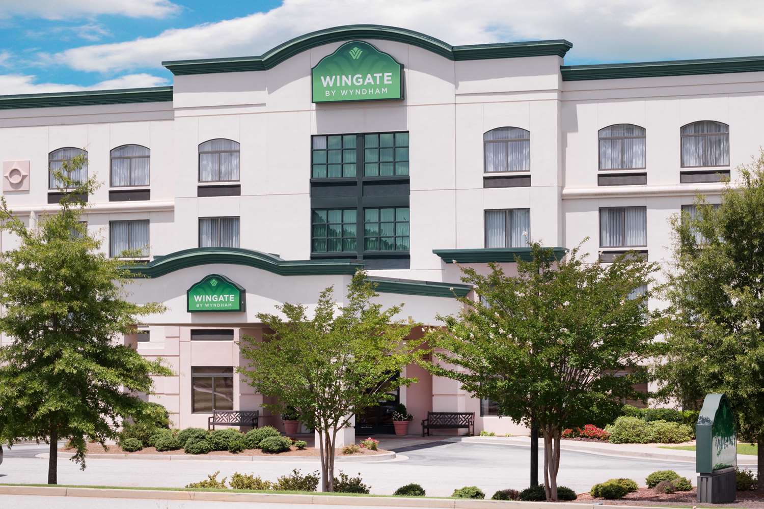 Wingate By Wyndham Lagrange 1/11