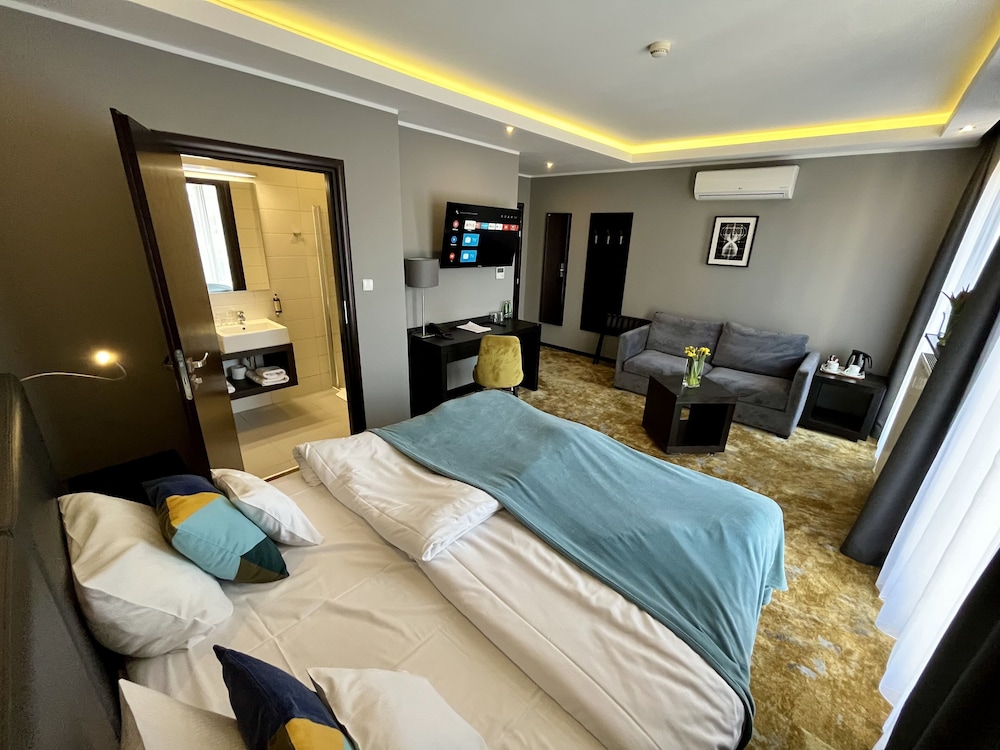 Malta Premium Hotel 5/50
