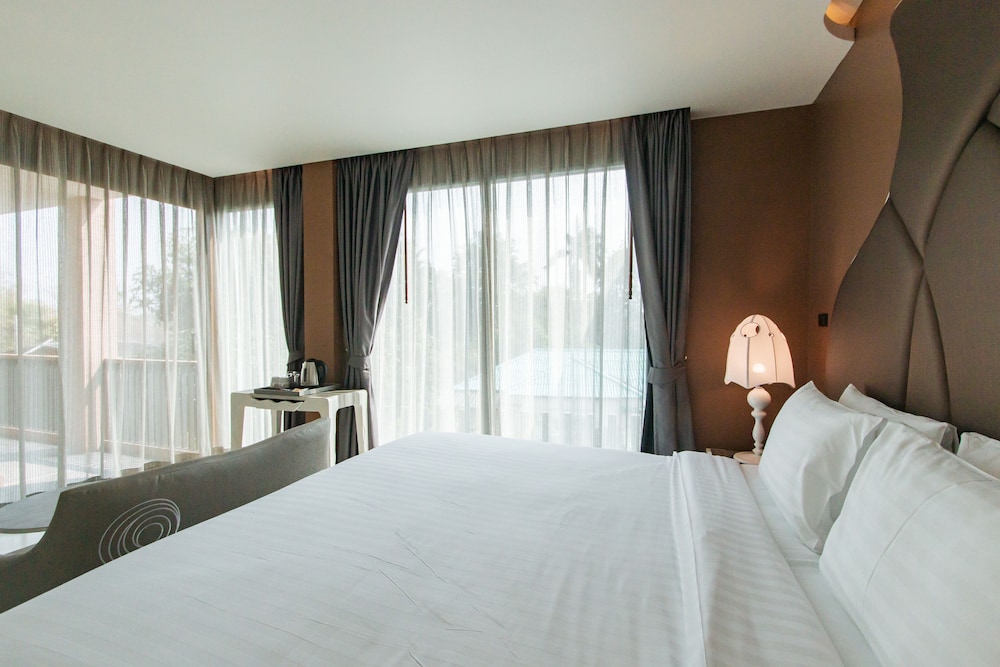 Rachabhura Hotel 26/50
