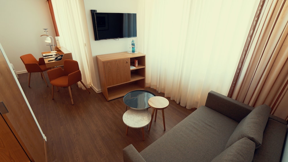 Hotel Adler Asperg 28/50