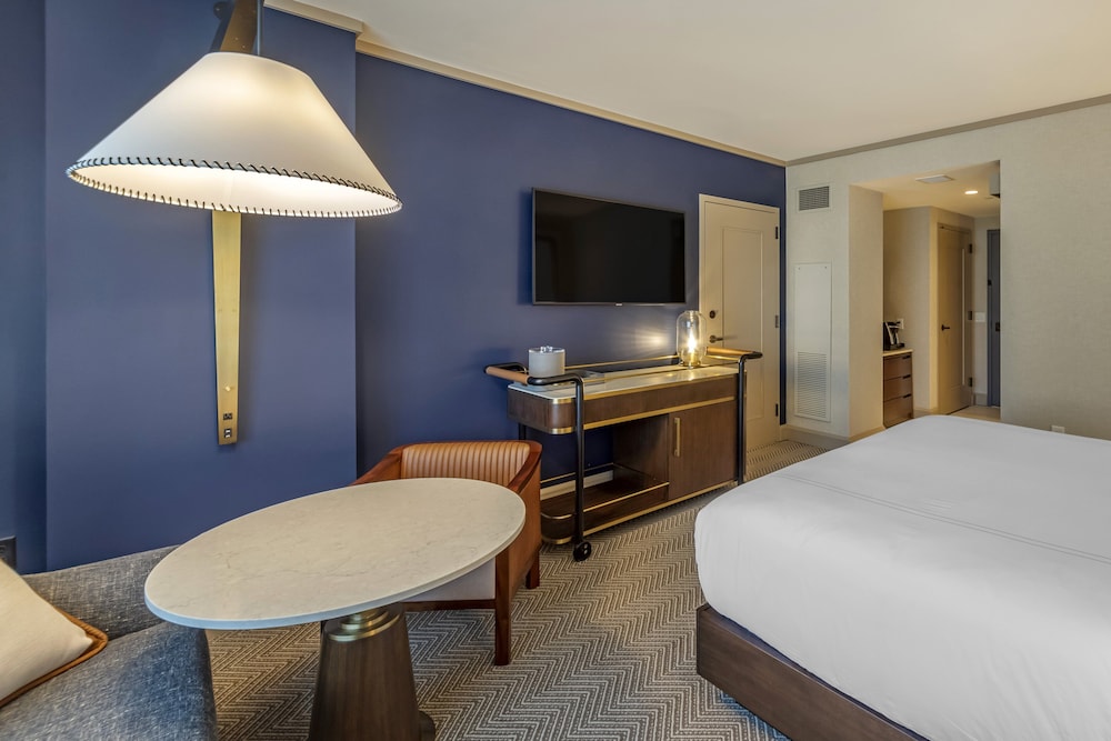 Omni Oklahoma City Hotel 10/76