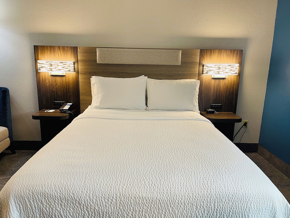 غرفة قياسية، Holiday Inn Express Hotel Suites Berkeley 6/8