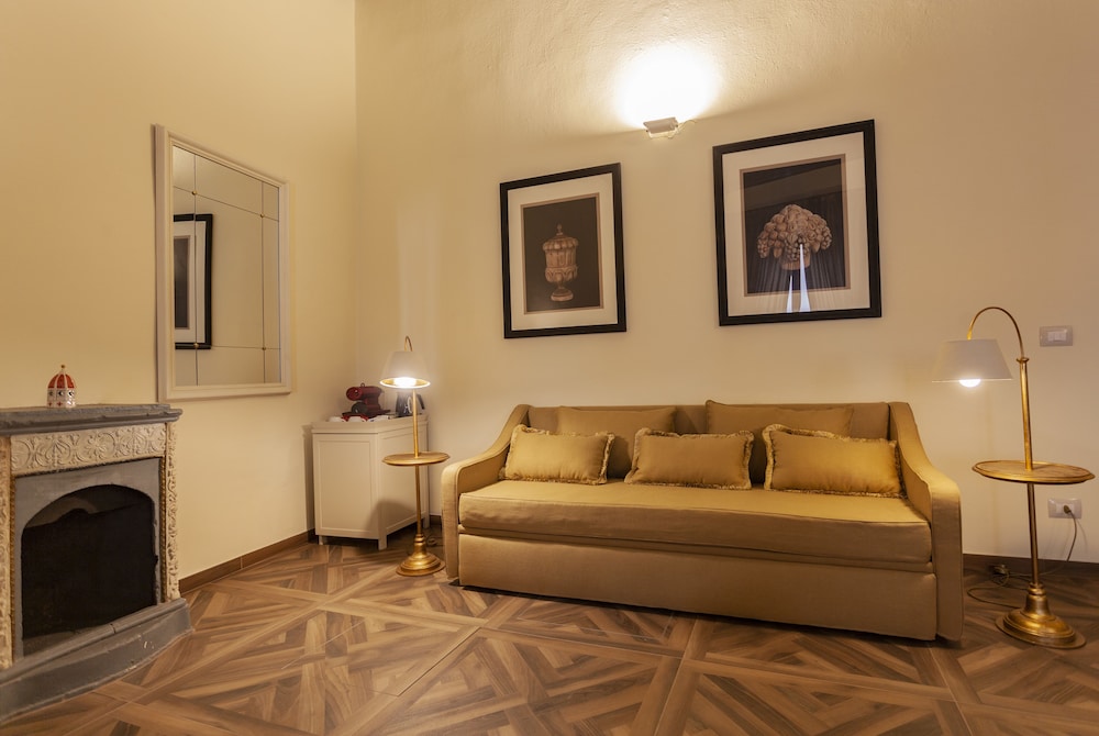 Palazzo Martellini Residenza D'epoca 35/52