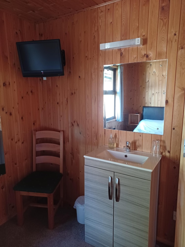 Green View Lodges 25/55