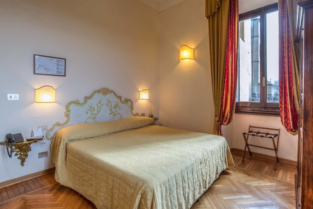 Paris Hotel 20/74