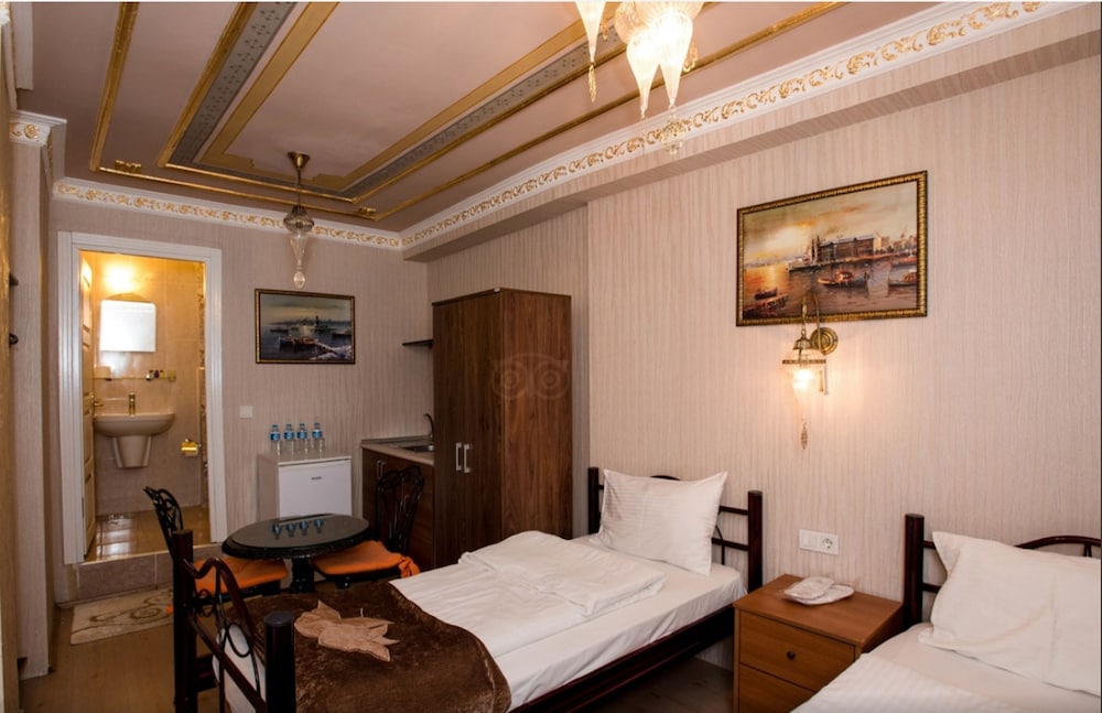 Kaftan Hotel 21/75