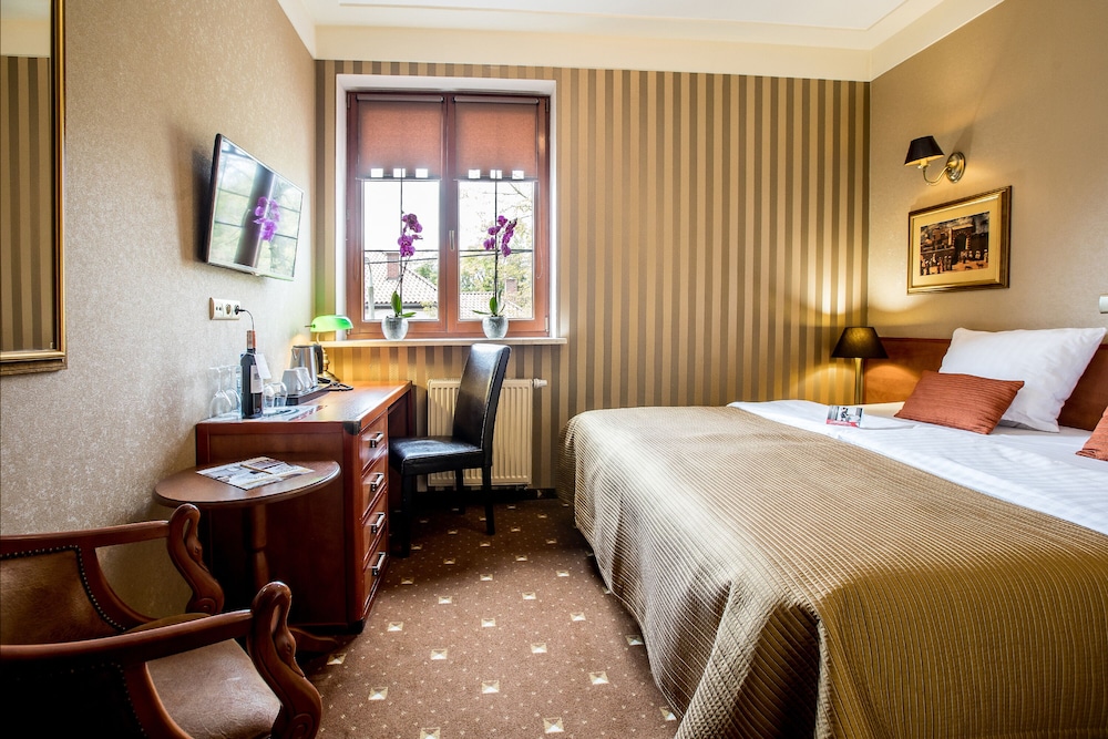 Hotel Diament Bella Notte Katowice Chorzow 19/72