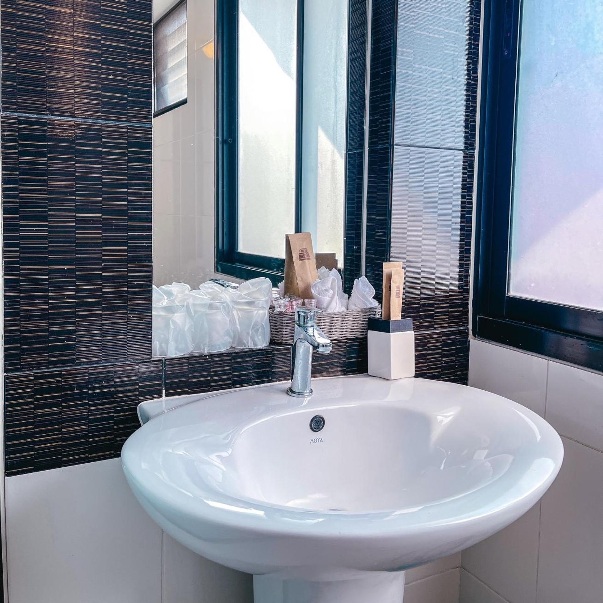 Baik Suite 37/41