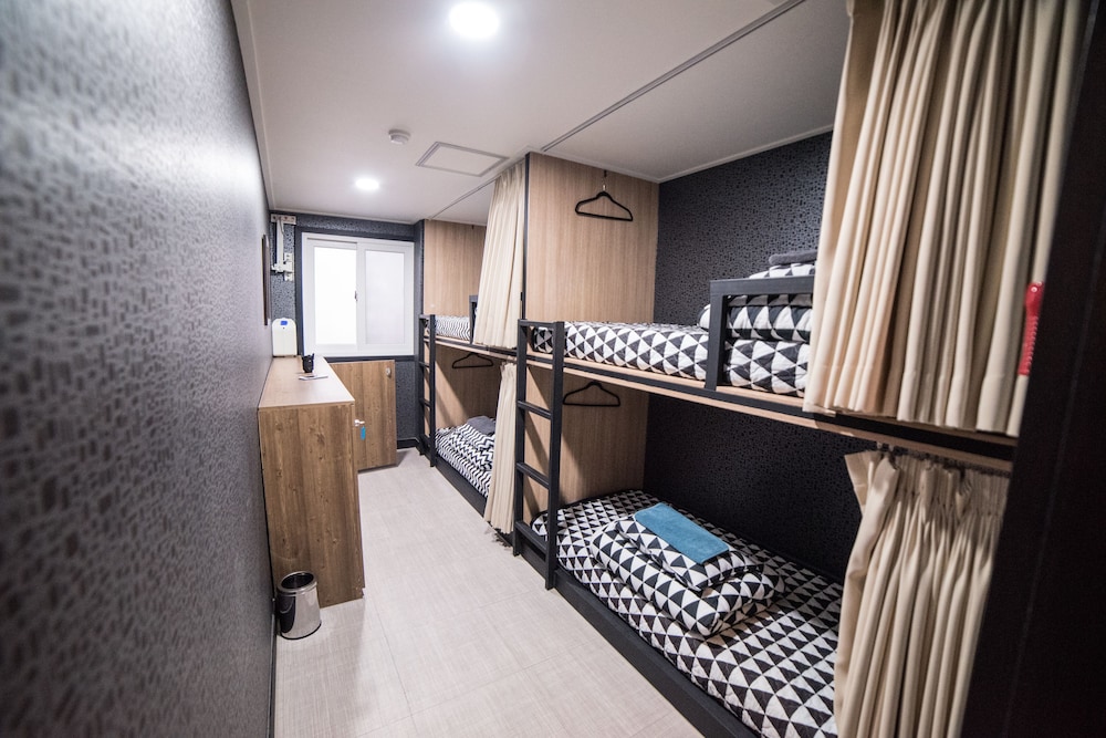 Mozzi Hostel 26/50
