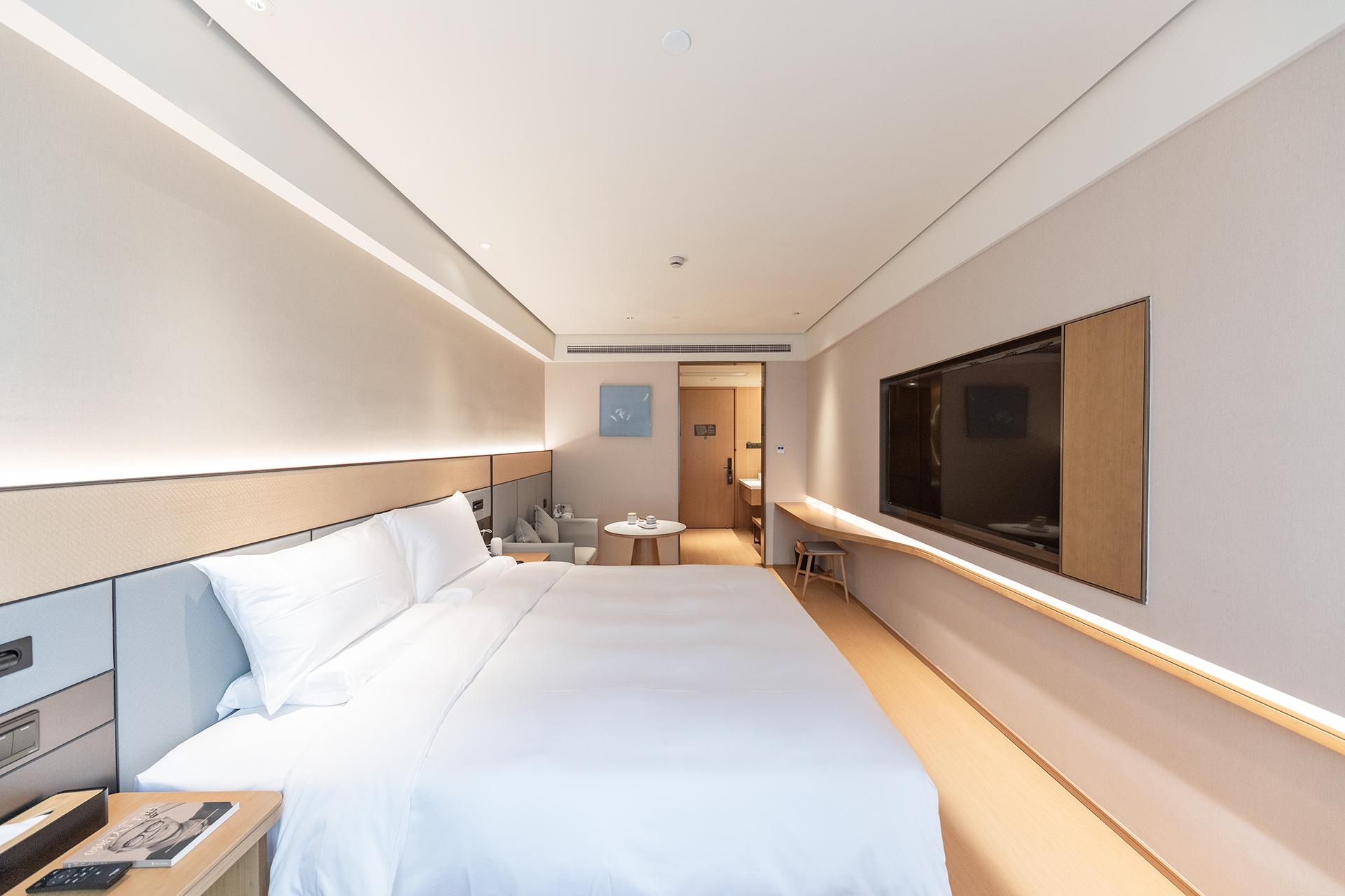 JI Hotel (Shanghai Wuning Road Subway Station) 10/40