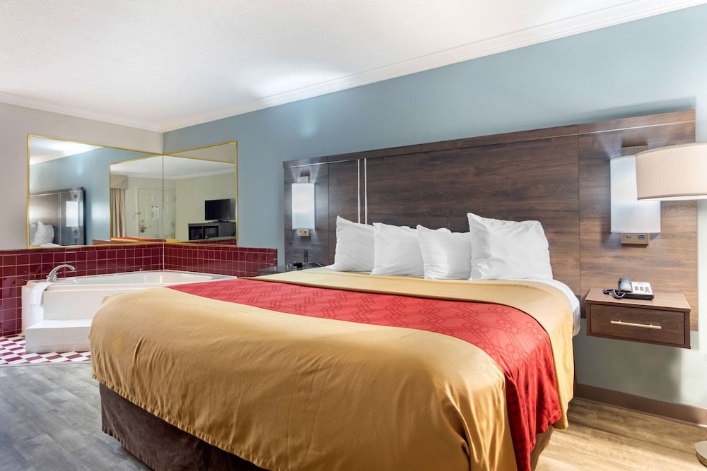 Econo Lodge Byron - Warner Robins 11/52