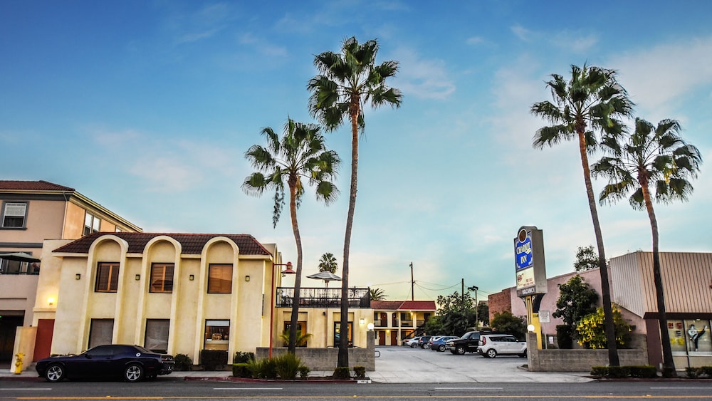 Chariot Inn 23/29