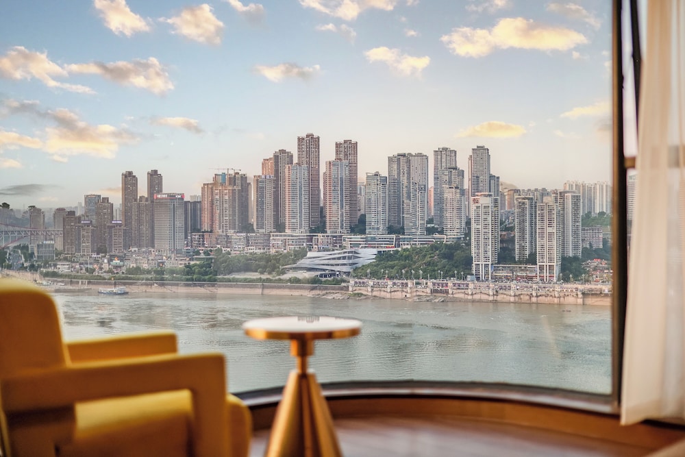 Baihong Riverview Drone Show Apartment 45/50