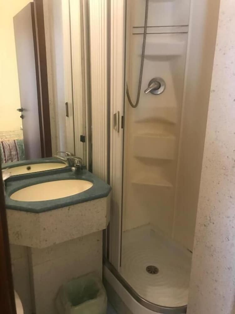 Hotel Cinzia 47/50