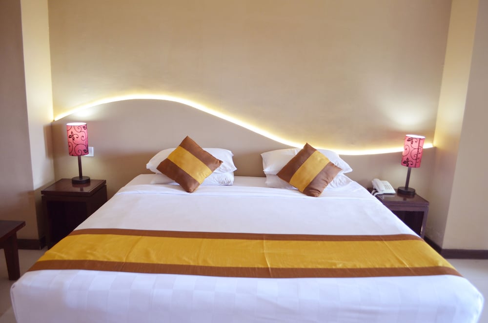 Nirmala Hotel And Convention Centre 19/66