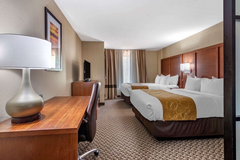 Comfort Suites Manhattan 15/43