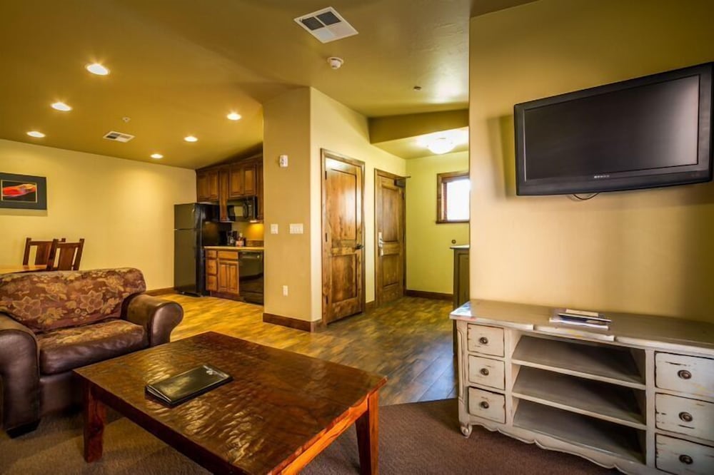 Cable Mountain Lodge 28/50