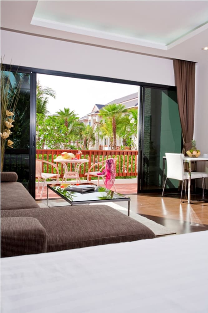 RAWAI GRAND HOUSE 33/50