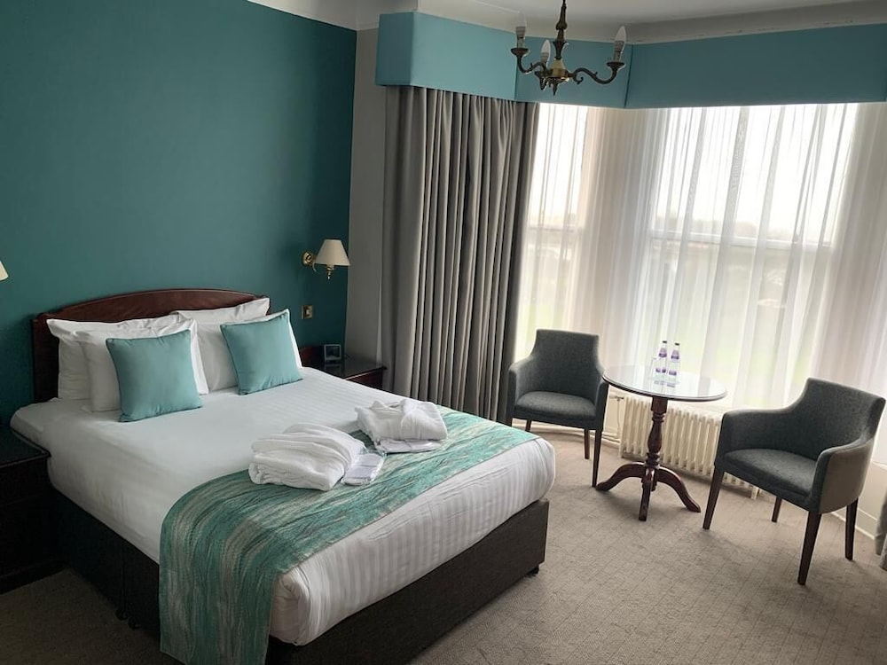 Royal Clifton Hotel 5/51
