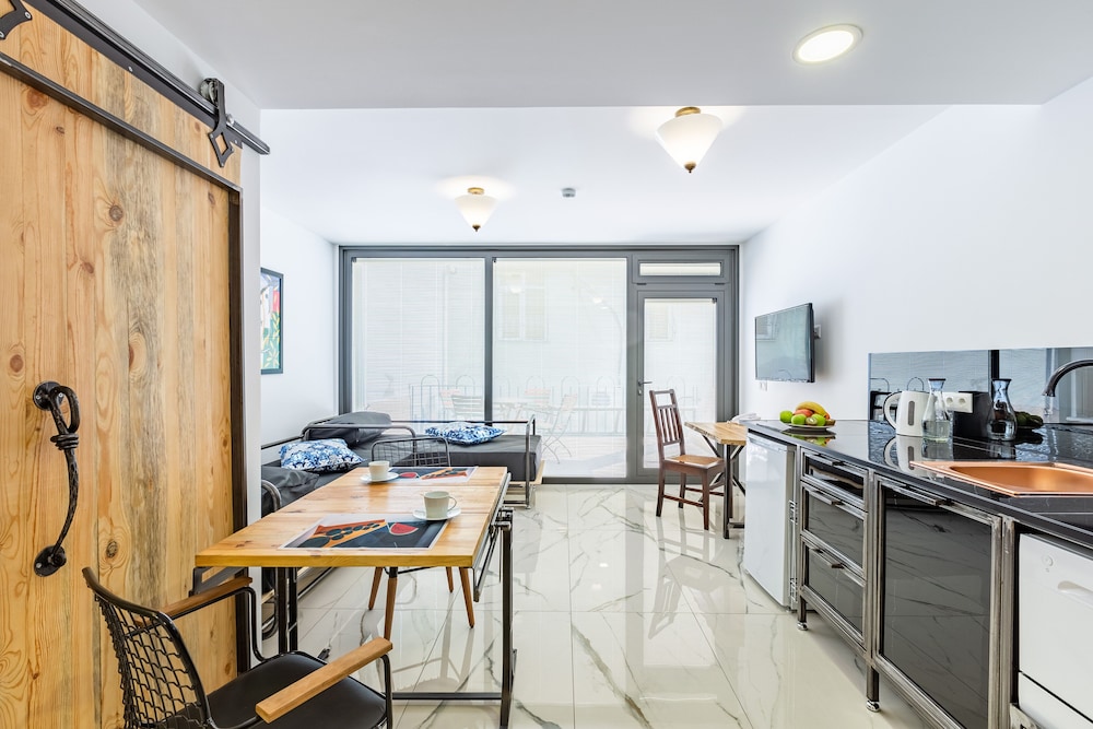 Villa Pera Suite Hotel 64/81