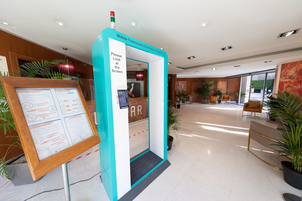 Hotel Goldstar Resort And Suites 9/50