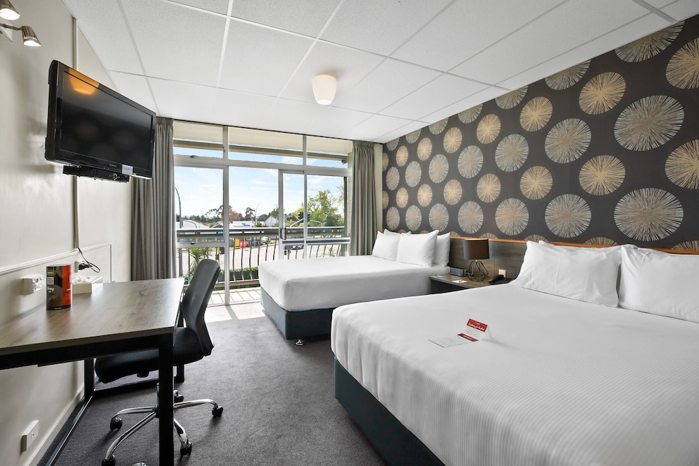 Heartland Ambassador Hotel Hamilton 25/49
