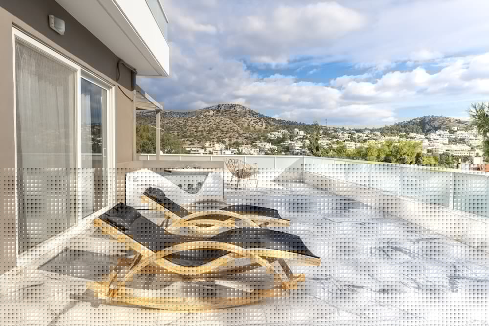 Athenian Riviera Hotel & Suites 68/72