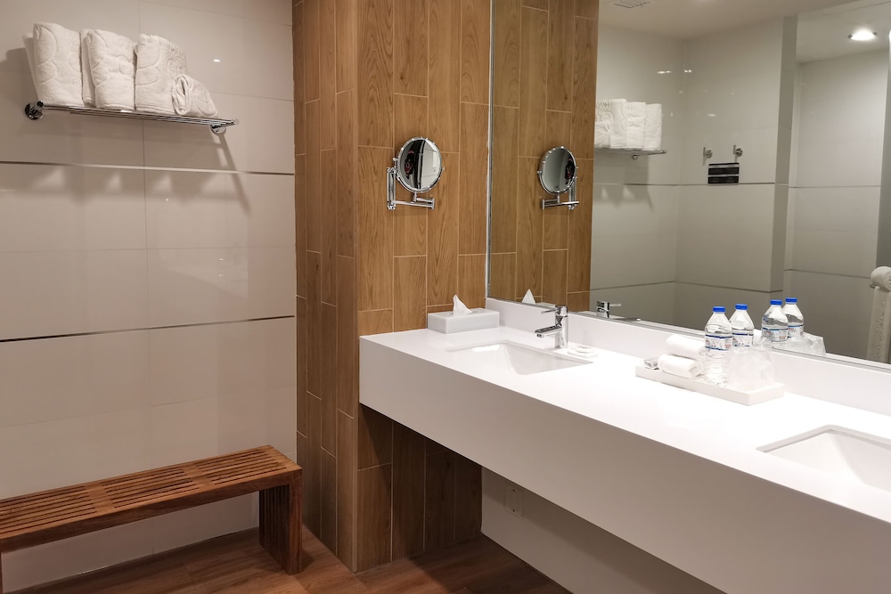 Ramada Encore by Wyndham Guadalajara Aeropuerto 43/48