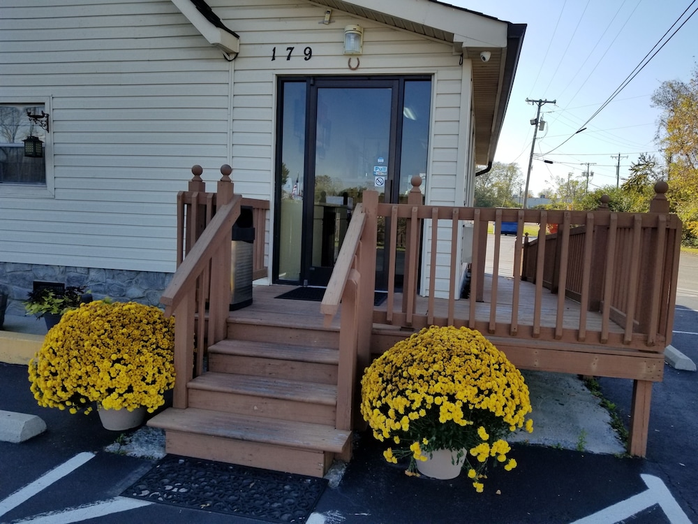 Drakes Creek Inn 38/56