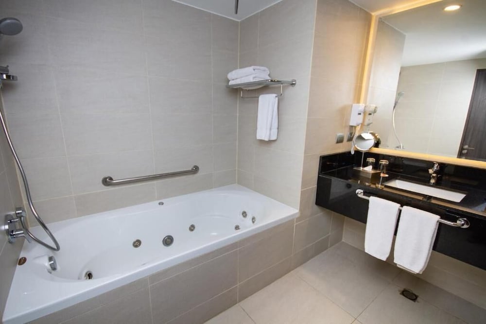 Antay Hotel & Spa 50/50