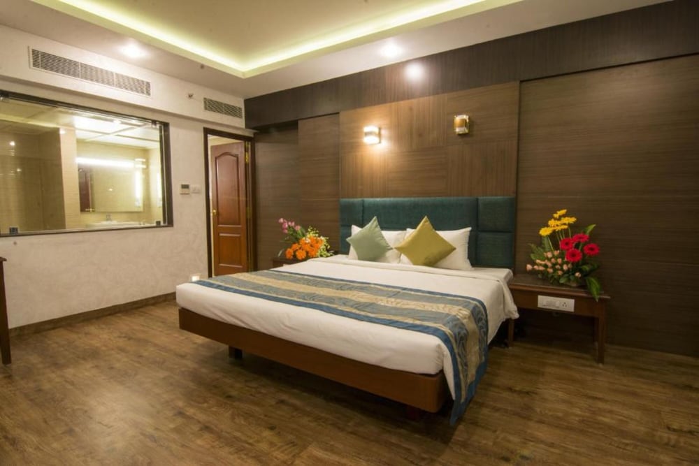 Shenbaga Hotel and Convention Centre 5/31