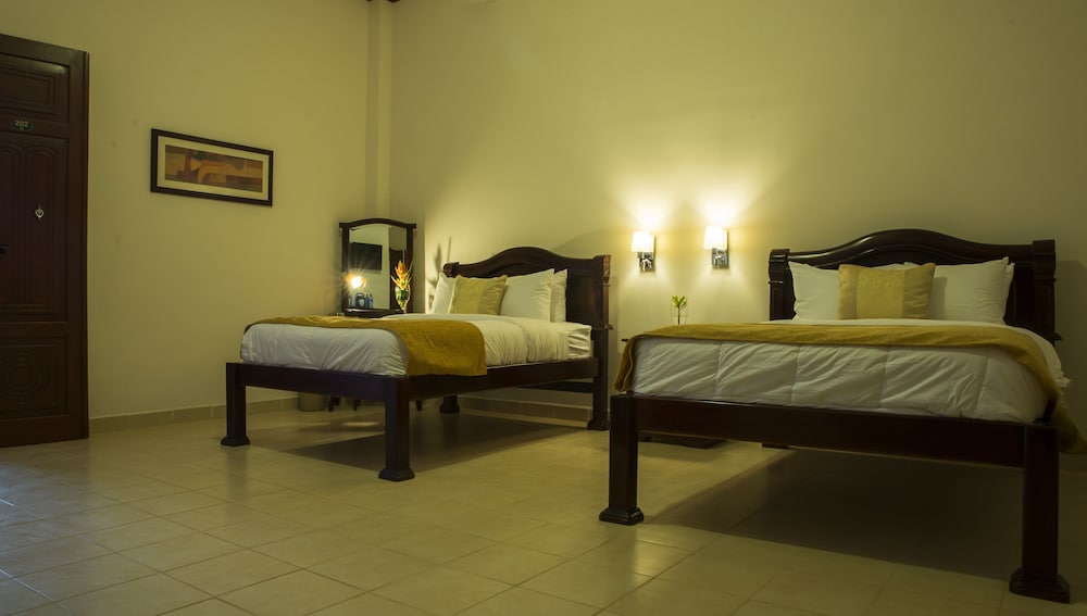 Real La Merced Hotel 45/70